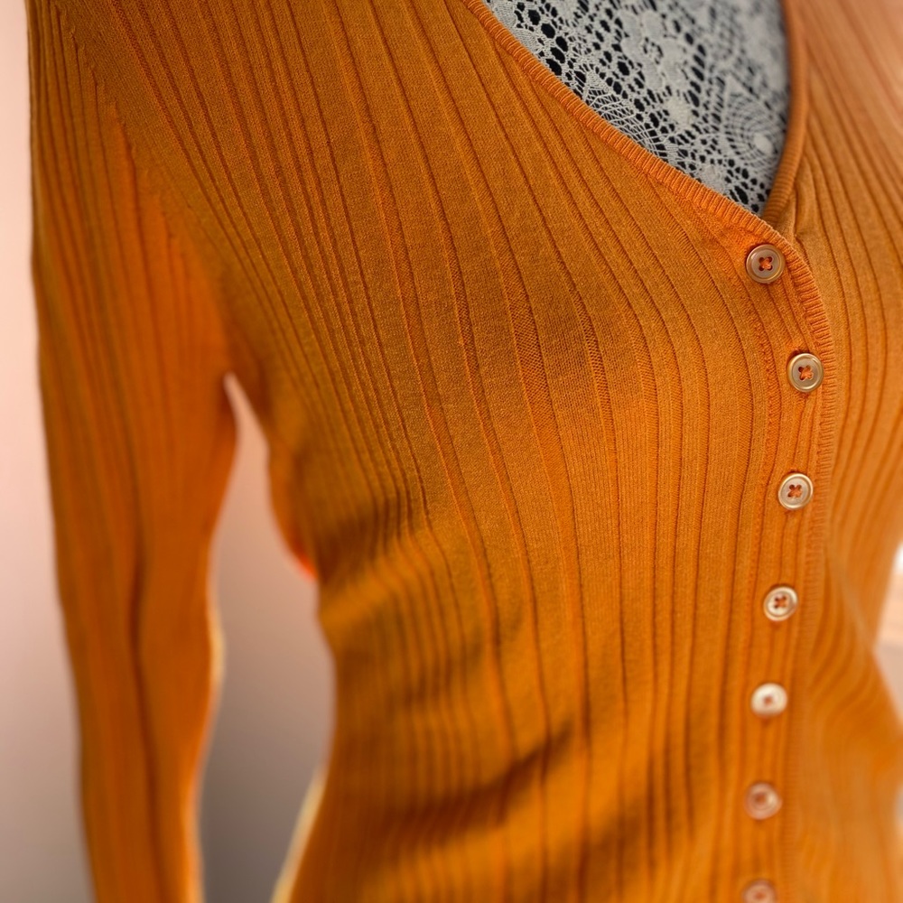 little moon orange long sleeve